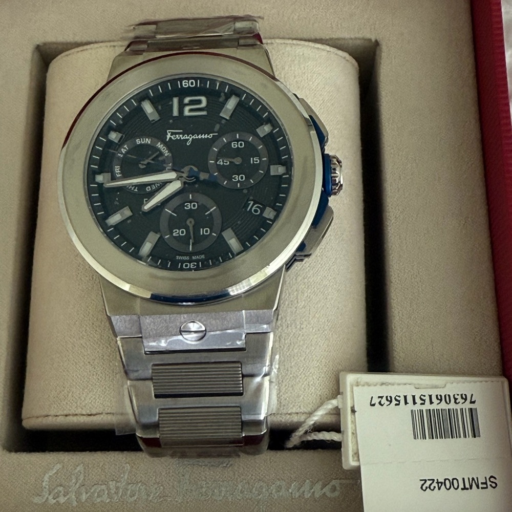 NWT SALVATORE FERRAGAMO F-80 Titanium Tech Mens Watch - Picture 7 of 15
